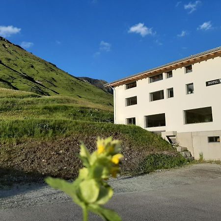 Hotel Avers Am Bach Екстериор снимка