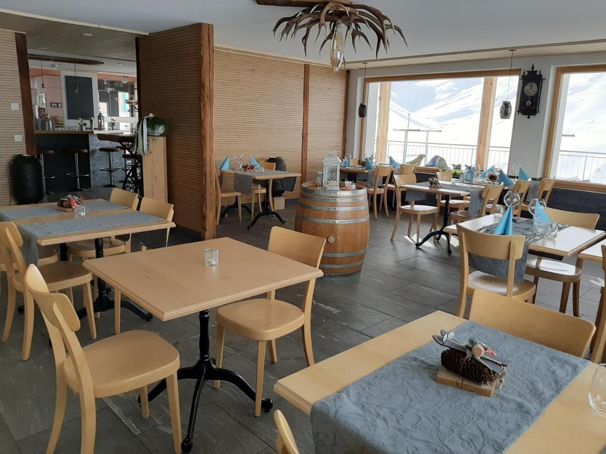 Hotel Avers Am Bach Екстериор снимка